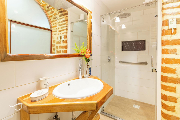 Bathroom 4, Old Town Quito Suites, Quito