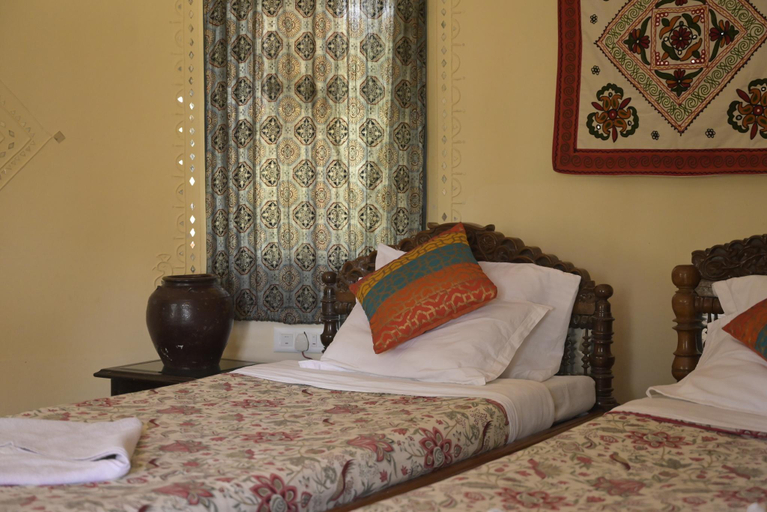Bedroom 2, Kutch Safari Resort, Kachchh