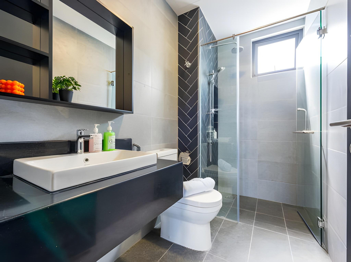 Bathroom 4, Sunway Velocity, Kuala Lumpur