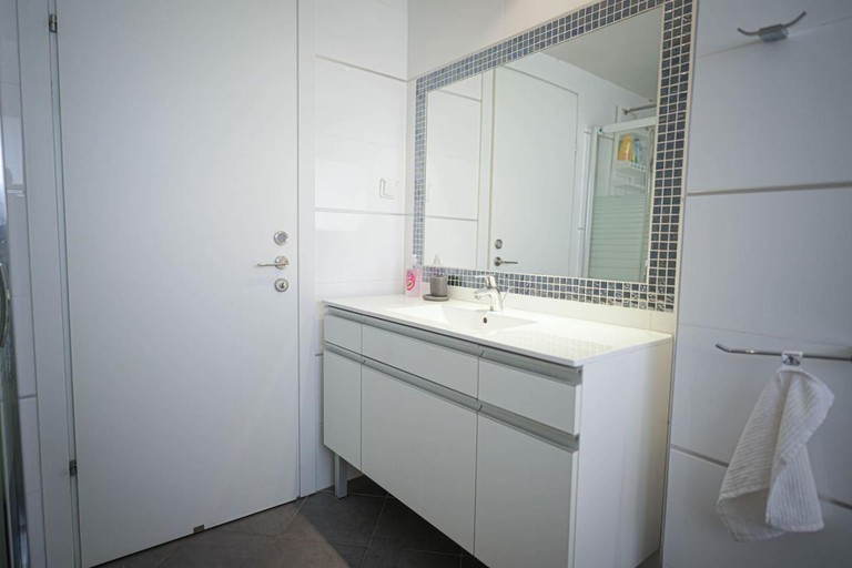 Bathroom 2, Mamad Red Sea View Apartment