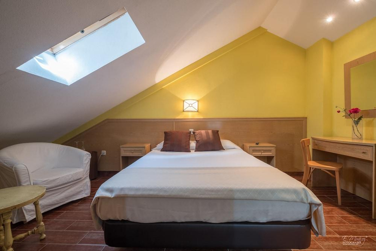 Bedroom 3, Hotel Vivar, Madrid