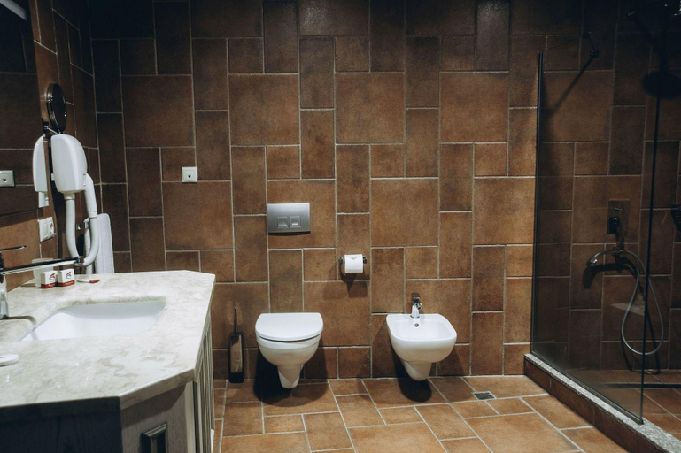 Bathroom 5, Colosseum Marina Hotel, Batumi