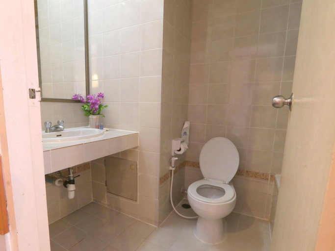 Bathroom 3, Mike Hotel, Pattaya
