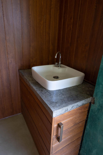 Bathroom 2, Eco Vibe Resort, Rattota