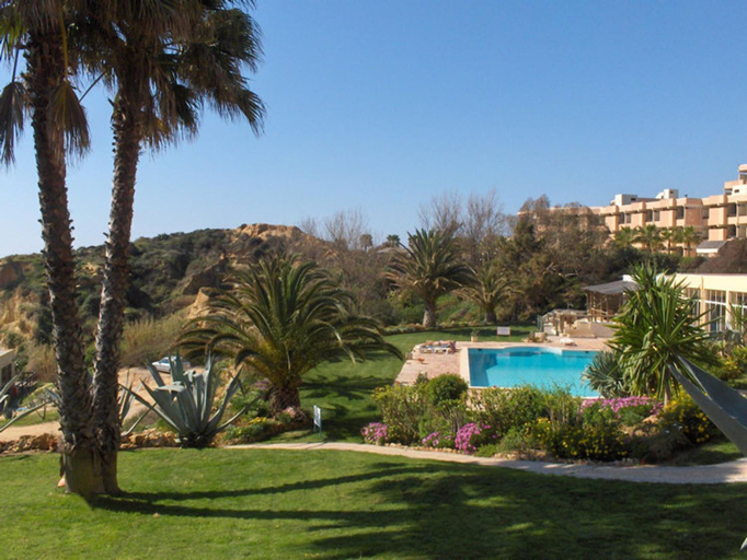 Others 5, Fantastic Apartment On The Beach, Albufeira