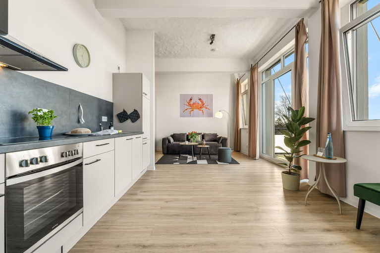 Others 3, LINDENLOFT - Modernes Apartment am Lindenbogen, Oldenburg
