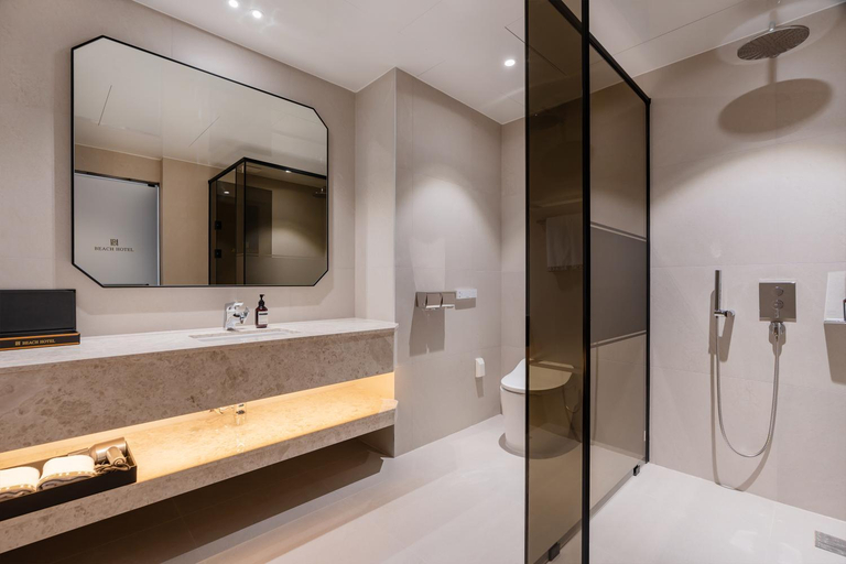 Bathroom 4, Pohang Yeongildae Beach Hotel, Pohang