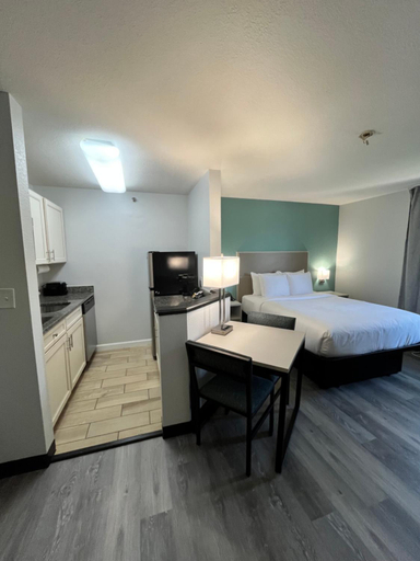 Bedroom 3, MainStay Suites Sterling near Dulles Town Center, Loudoun