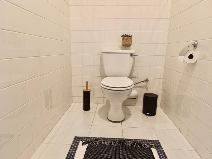 Bathroom 3, Guinea Fowl Lodge, Eden