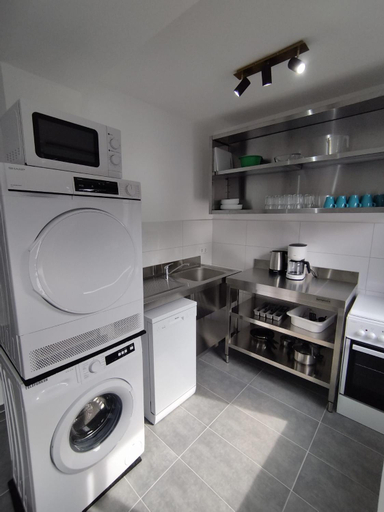 Others 5, Meribu G31 Wohnung fur Monteure und Arbeiter, Essen