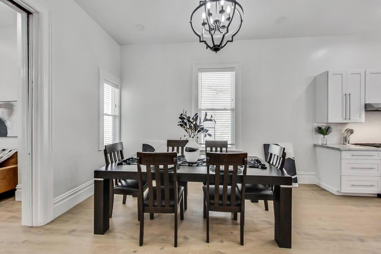 Others 4, West Oakland Charm 5br4ba AC WD, Alameda