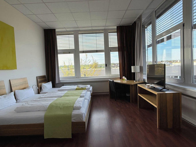 Bedroom 4, AMH Airport-Messe-Hotel Stuttgart, Esslingen