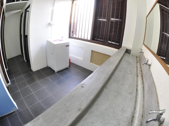 Bathroom 3, Armenian House, Penang Island