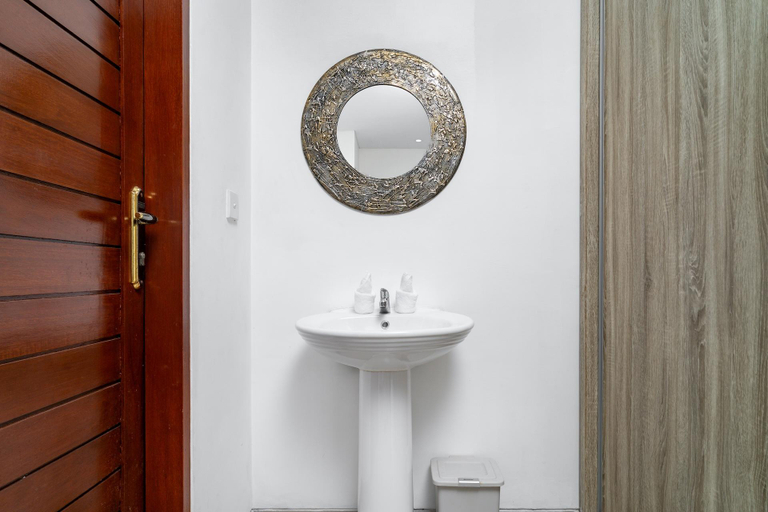 Bathroom 3, Villa Wibiseka Batuan, Gianyar