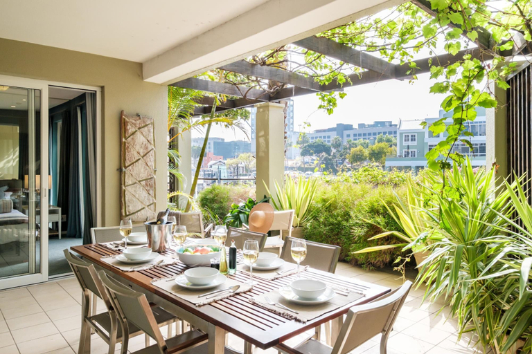 Room 4, Secure 2bed Apartment in the Marina Carradale 002, City of Cape Town