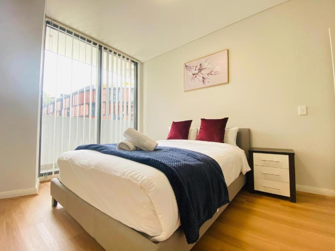 Others 3, Parramatta Homy 3Br near Train, Sydney