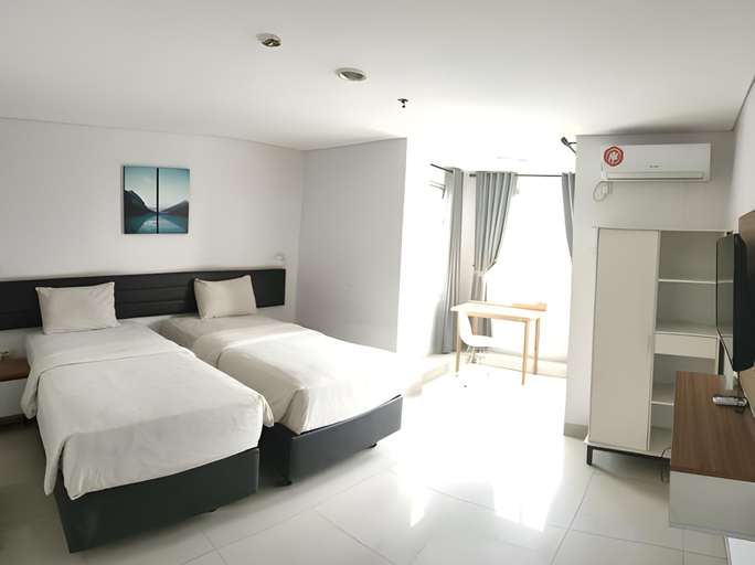 Bedroom 4, Izi Cozi Hotel Enviro Jababeka, Cikarang