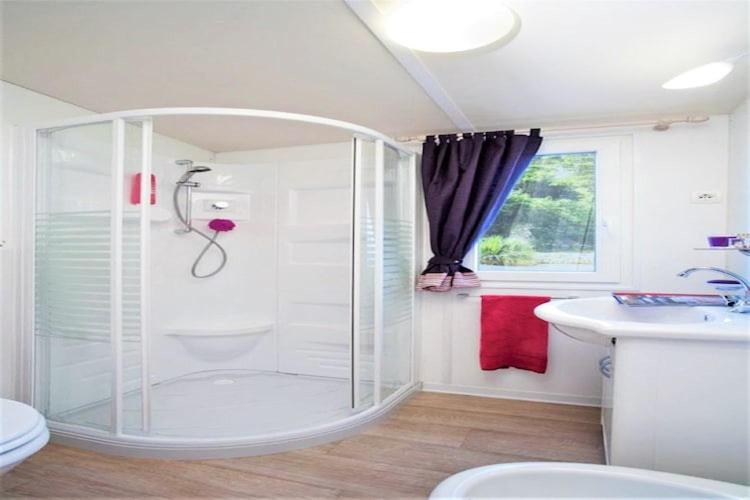 Bathroom 3, Mobile Home by Lake Trasimeno with Pool, Perugia