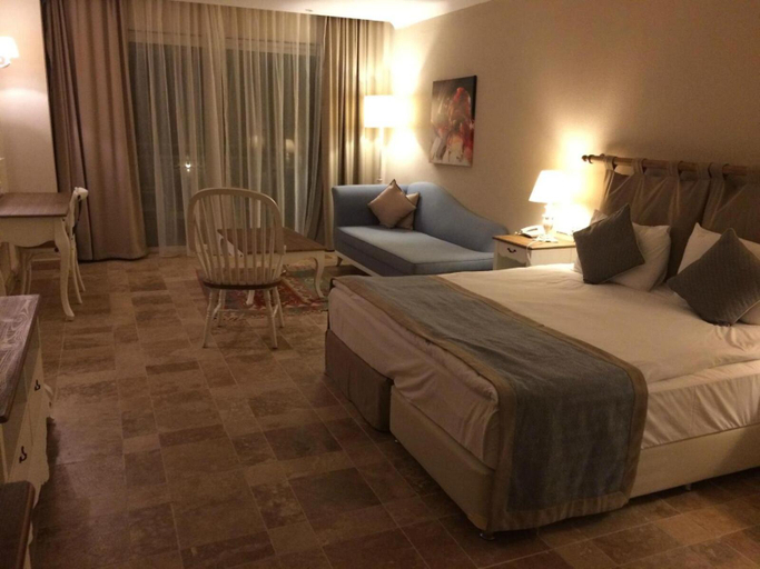 Bedroom 3, ANDRIAKE BEACH CLUB HOTEL, Kale