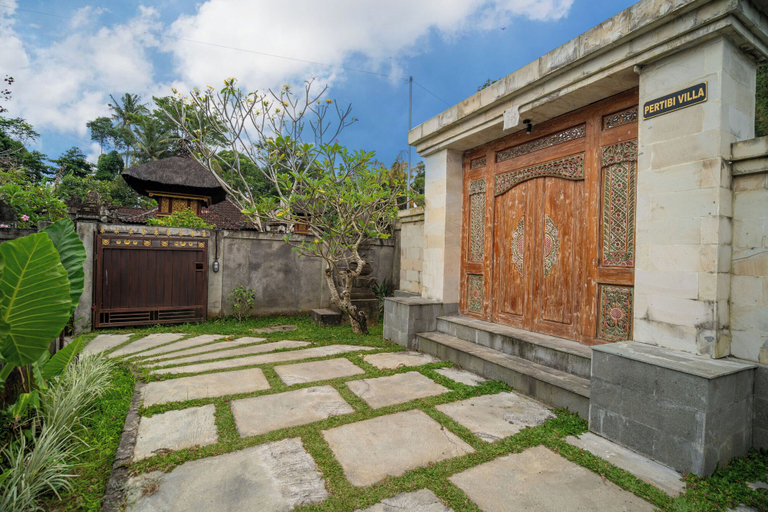 Front of property, Pertibi Private Villa, Gianyar