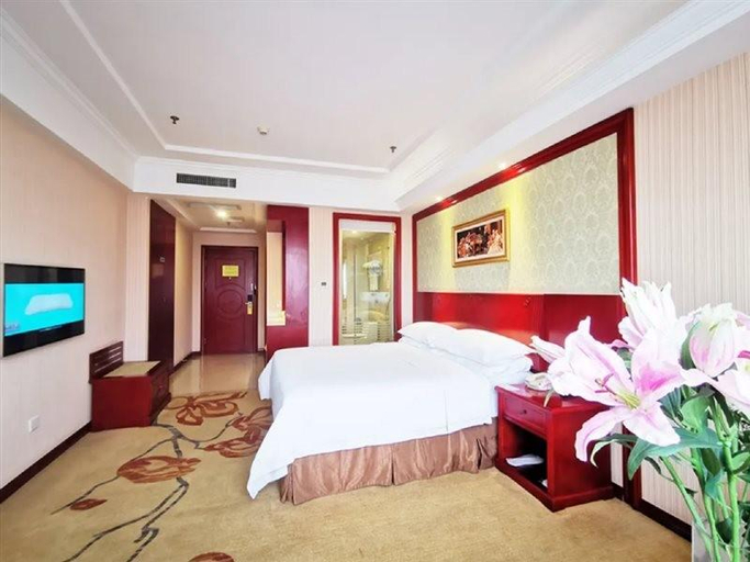 Bedroom, Vienna Changshengqiao Underground Station, Chongqing