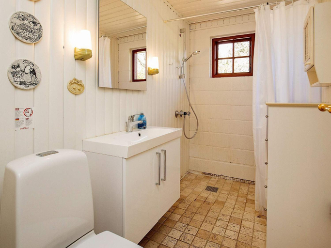 Bathroom, person holiday home in Thyholm, Struer