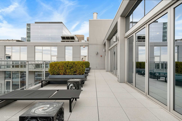 Terrace/patio, Unbeatable Top Floor Views Central Modern, Cook