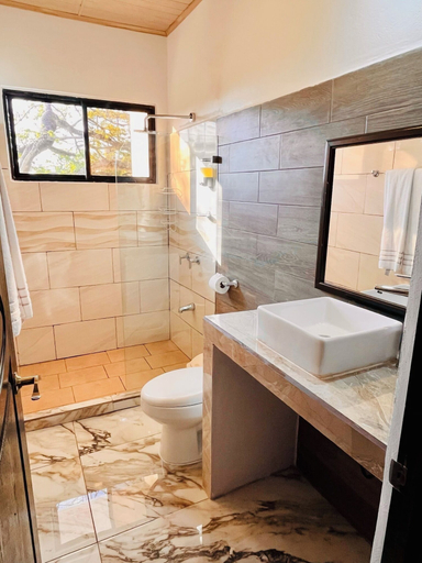 Bathroom 5, Olas de Oro Nosara, Nicoya