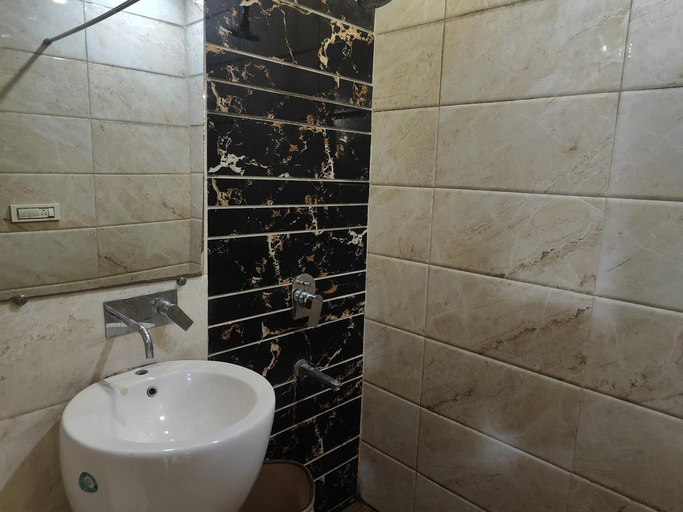 Bathroom 4, HOTEL SAMRAT IN, Gurgaon