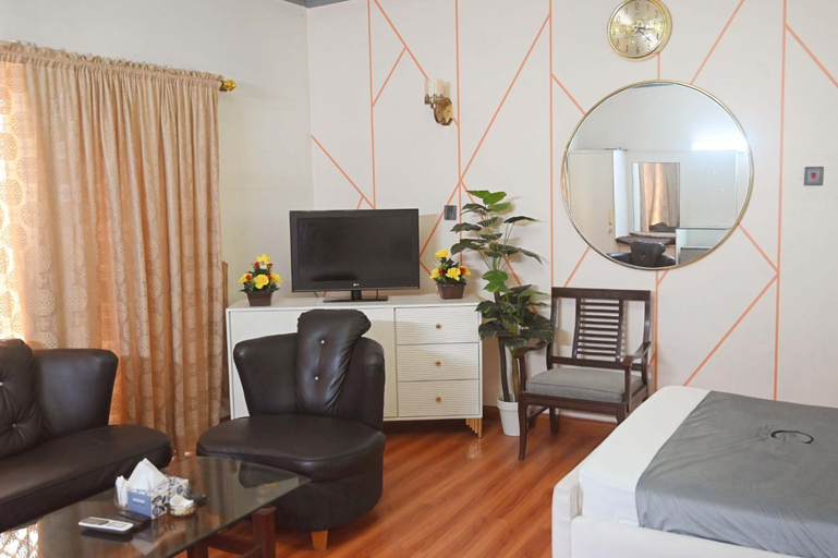 Bedroom 2, Clifton Inn Guest House, Karachi