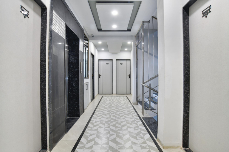 Public Area 2, FabHotel Grand Blue, Indore