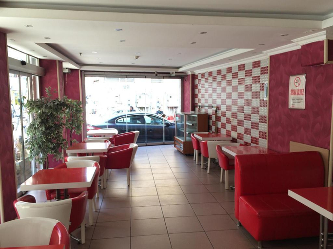 Food & Drinks 5, Red White Hotel, Fatih