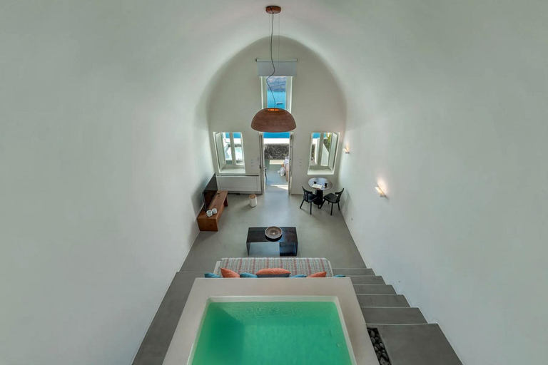 Sport & Beauty 2, Luxurious Santorini Masionette Villa 1 Bedroom Astounding Caldera Sea Views, South Aegean