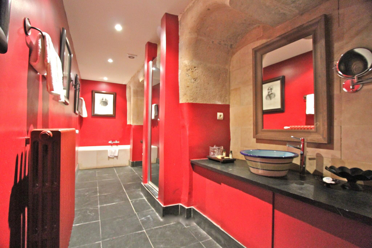 Bathroom 5, Castillo del Buen Amor, Salamanca