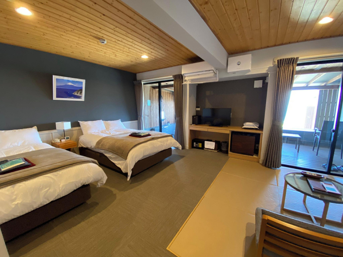 Bedroom, Ten Ku Terrace, Numazu