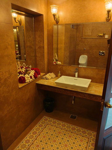 Bathroom, Rawla Anand Rohet, Pali