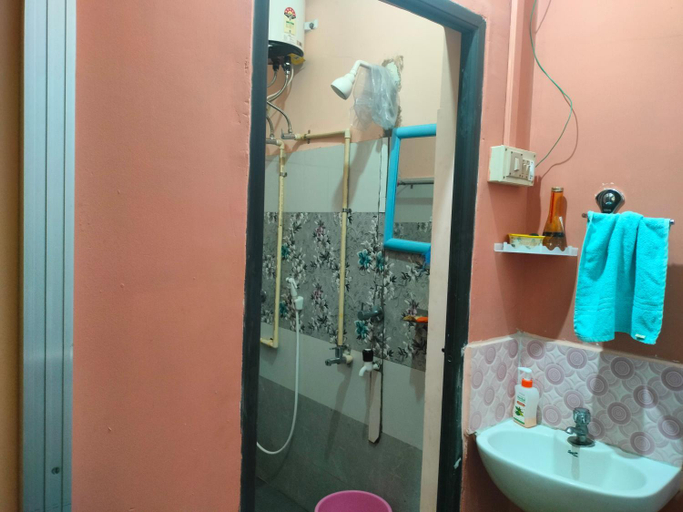 Bathroom 3, Sarojinilaya Homestay, Kamrup Metropolitan