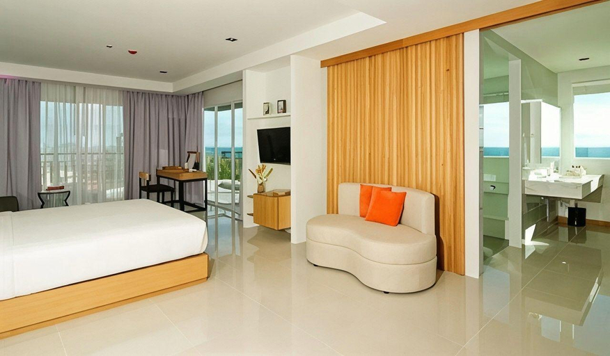 Bedroom 2, Welcome World Beachfront Resort, Pattaya