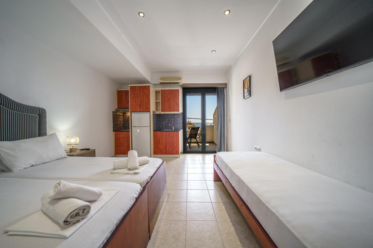 Others 3, Manias Seaview Apartments, Crete