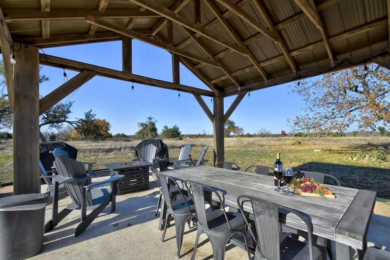 Others 4, Bonny Bluebonnets Cottage with Stunning Hill Country Views, Gillespie