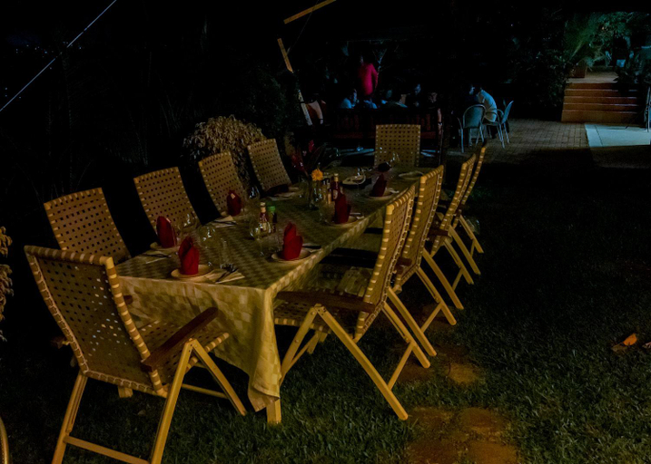 Food & Drinks 5, Pangolin Nest Boutique Hotel, Katikamu