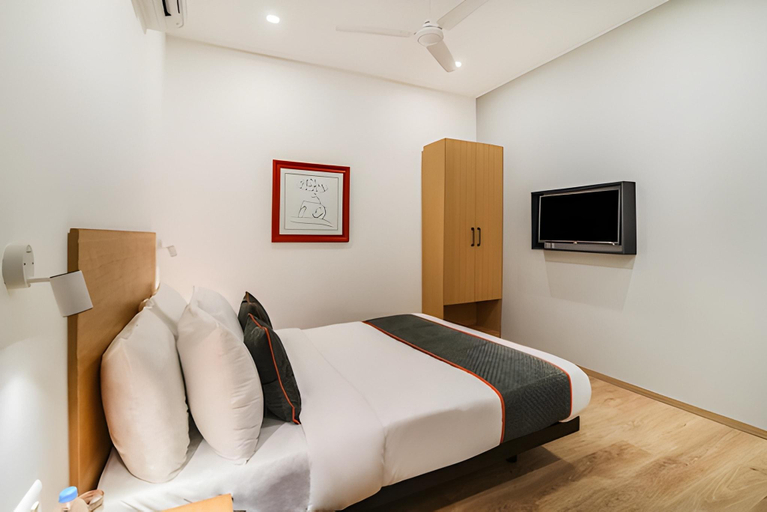 Bedroom 4, RG Suites Thoraipakkam, Kancheepuram