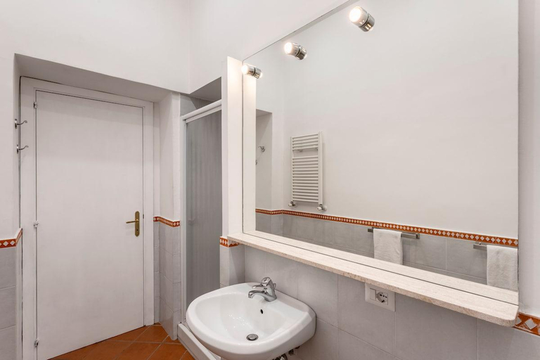 Bathroom 3, Rita Apartment in the heart of Trastevere, Roma