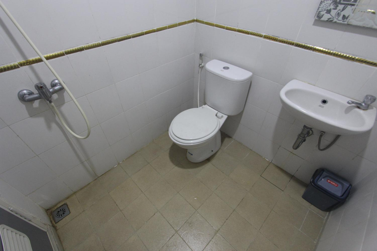 Others 5, Queens V apartement, Sleman