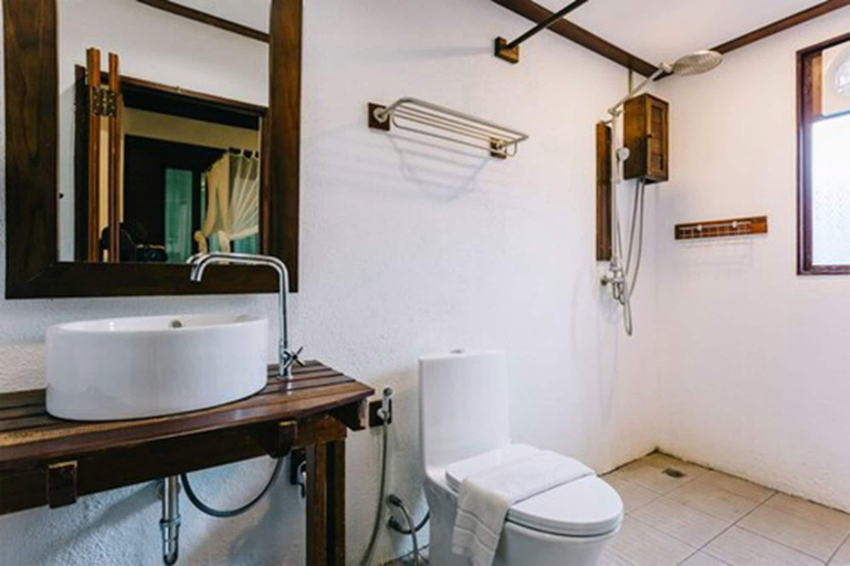 Bathroom 3, Ban Chang Tong, Muang Chiang Mai