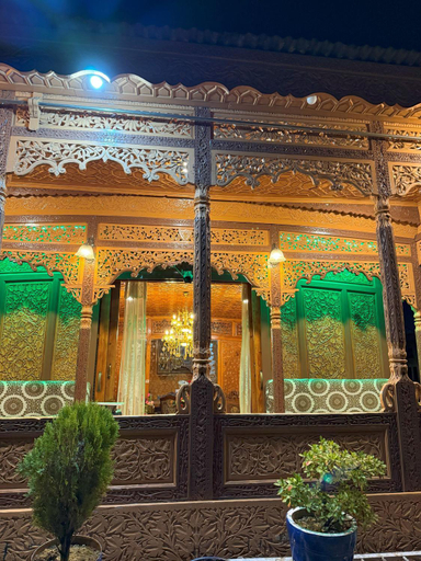 Exterior & Views 2, Goona palace houseboats, Srinagar