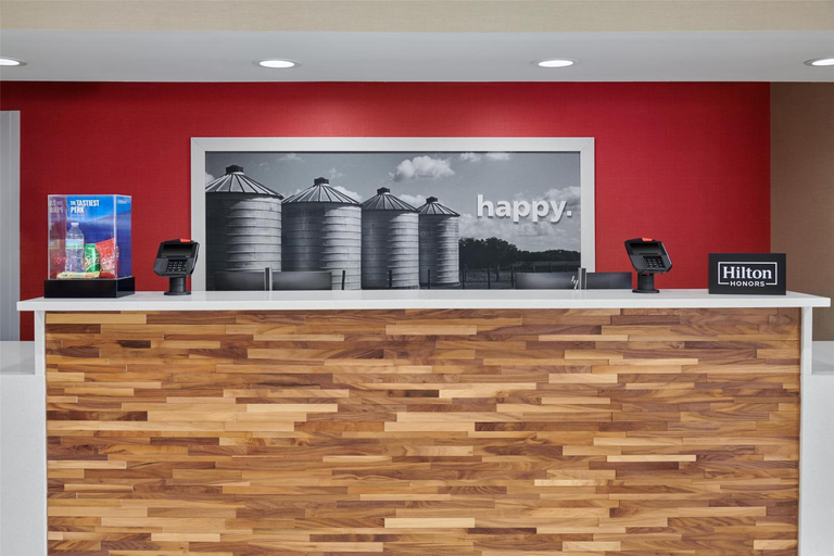 Public Area 2, Hampton Inn Kansas City The Legends, Kansas City