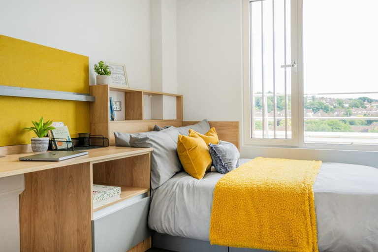 Bedroom 2, Accommodations at Hillfort House in Brighton, Brighton and Hove