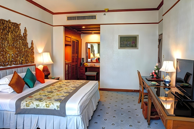 Bedroom 3, Empress Hotel, Muang Chiang Mai