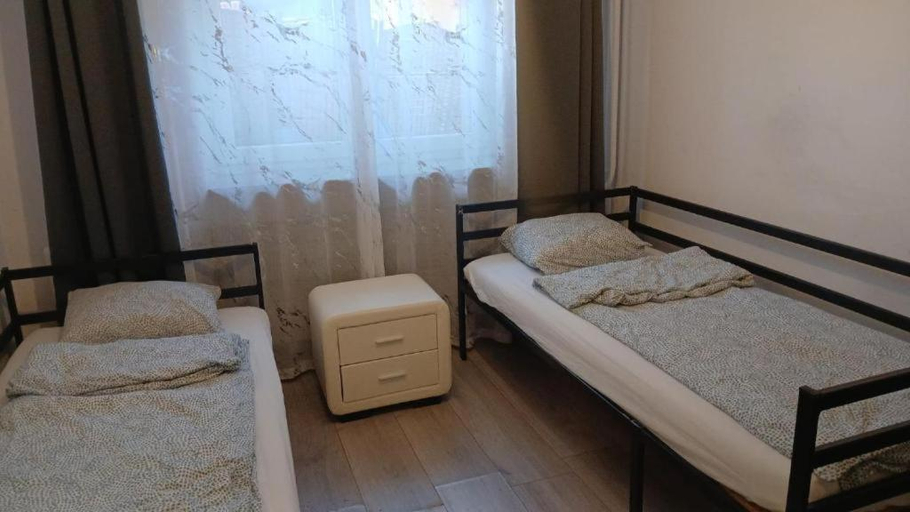Others 3, Hostel 22, Warsaw
